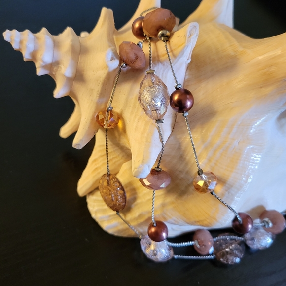 3 Strand Statement Necklace Tan Colors - Picture 4 of 6